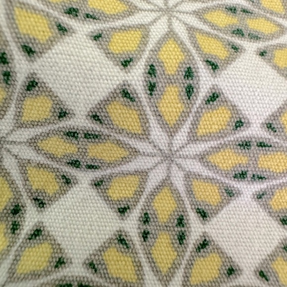 Banana Republic 6 Moon Yellow cuffed shorts. Werdo Luped w/geographic designs. - Picture 3 of 15